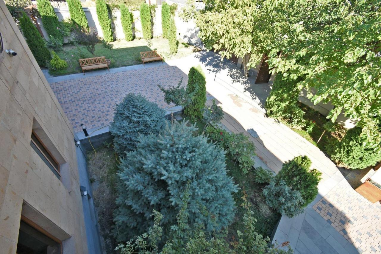 Villa In Nork 耶烈万 外观 照片
