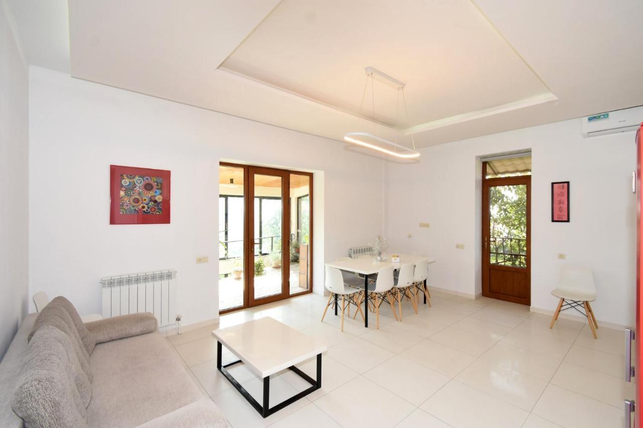 Villa In Nork 耶烈万 外观 照片