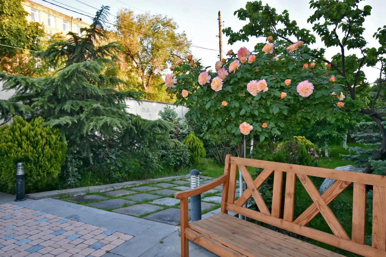 Villa In Nork 耶烈万 外观 照片