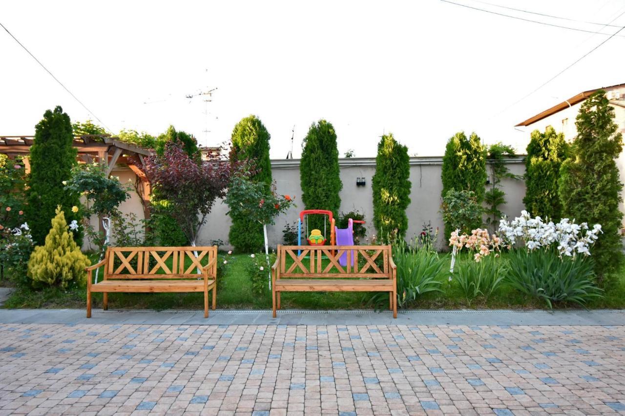 Villa In Nork 耶烈万 外观 照片