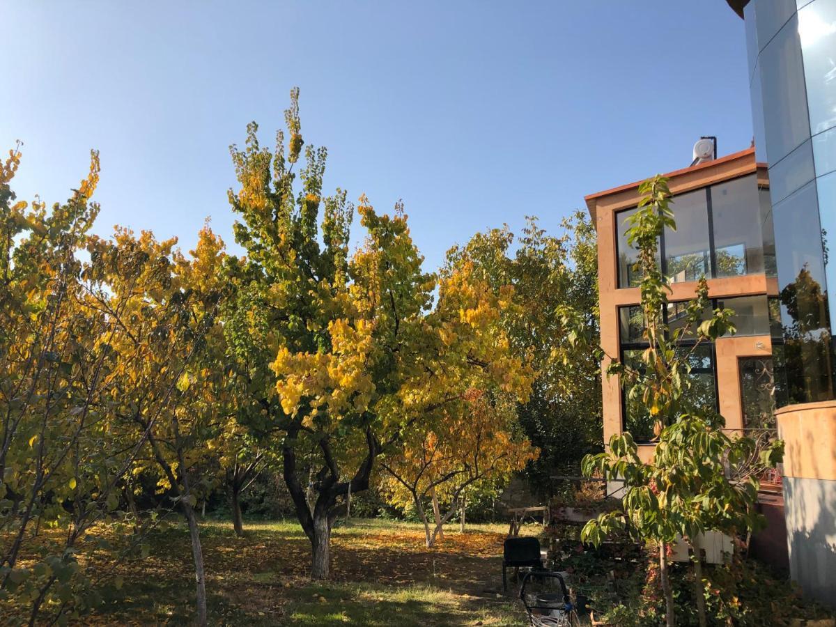Villa In Nork 耶烈万 外观 照片
